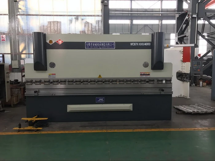 Yawei 4m NC Pressbrakes eladó