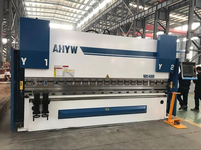 AHYW 4M fém 6 tengelyes CNC présfékek