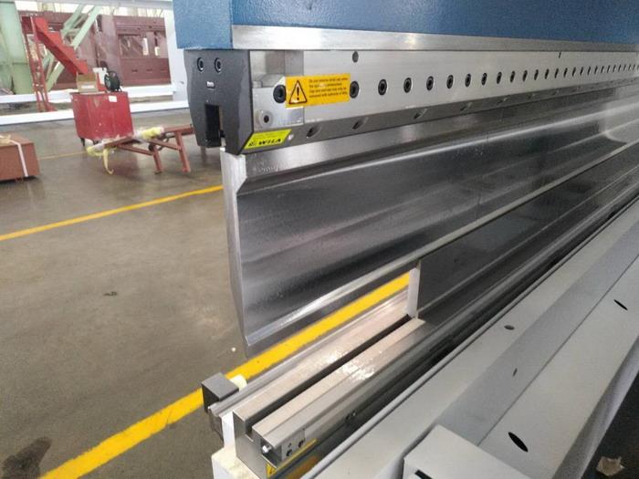 Wila press brake New standard premium tool holders DELEM DA66T 4m metal bending machine